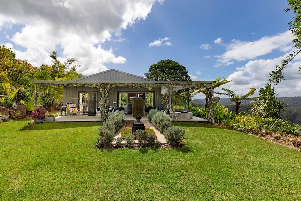 dd4333cb-f332-41ae-93d8-936446fdb963